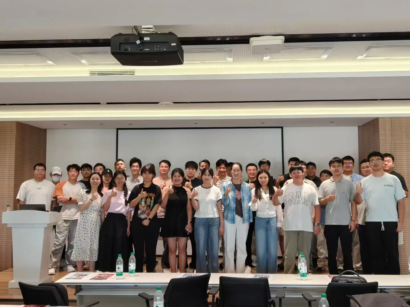 北京首场线下活动 · 共探医学AI前沿